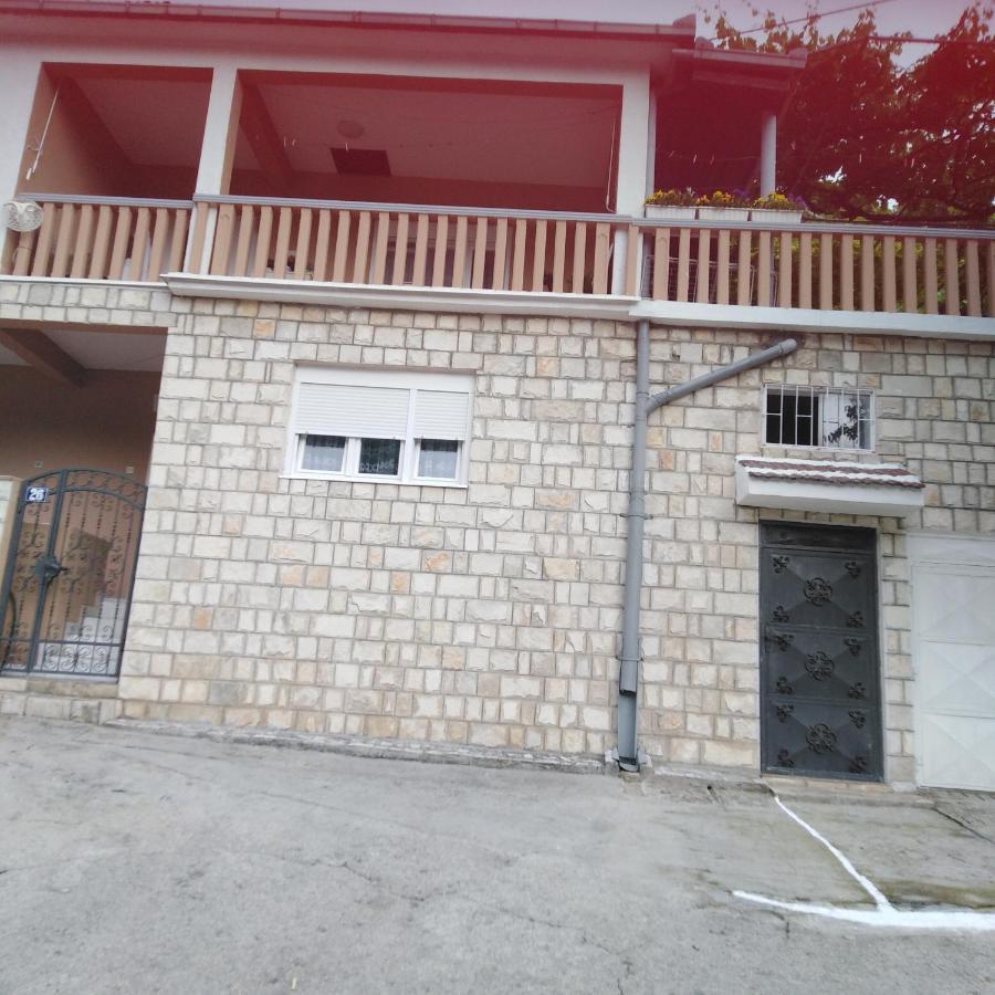 Janina Hisa Apartment Stolac Екстериор снимка